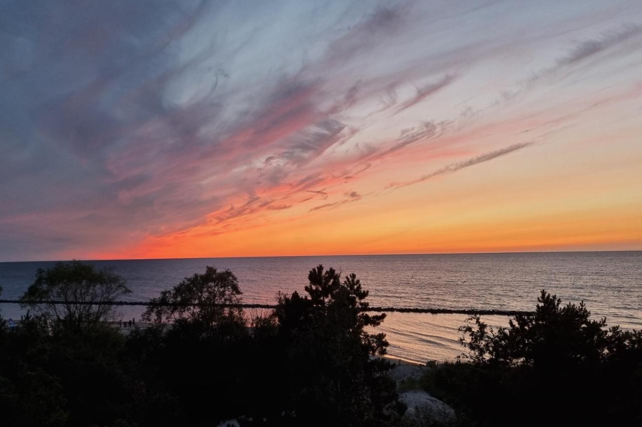 Apartament Morskie Widoki Natural Baltic Darlowko Bagian luar foto